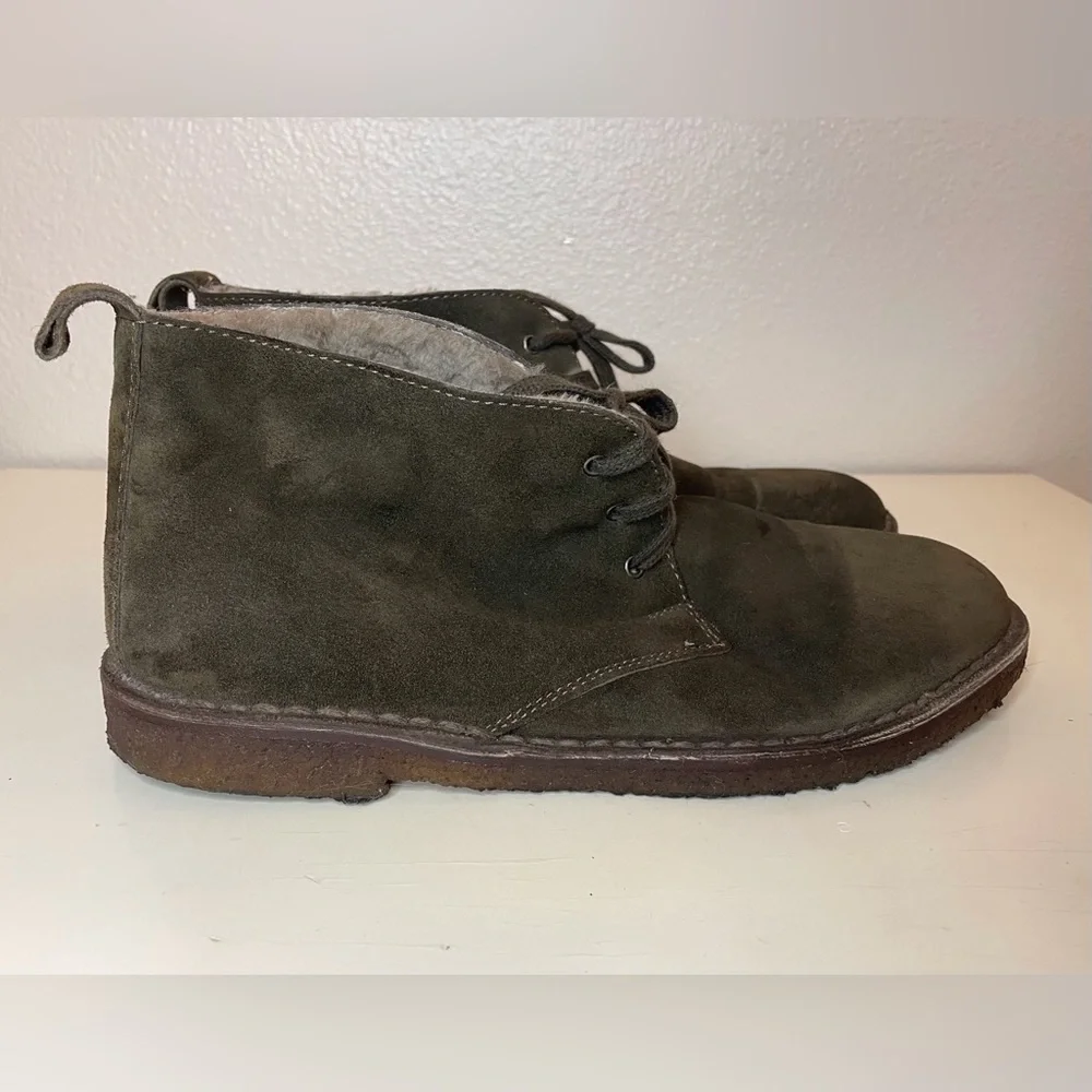 Vince Men's Chukka Olive Suede with Faux Fur‎ Boots Size 9.5